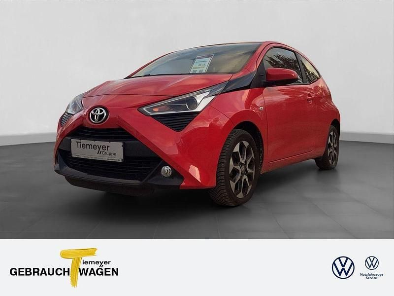 Rot Gebraucht 2018 Toyota Aygo Connect Style Kleinwagen | 9.970 € (Etwas zu teuer) - Bild 1/4