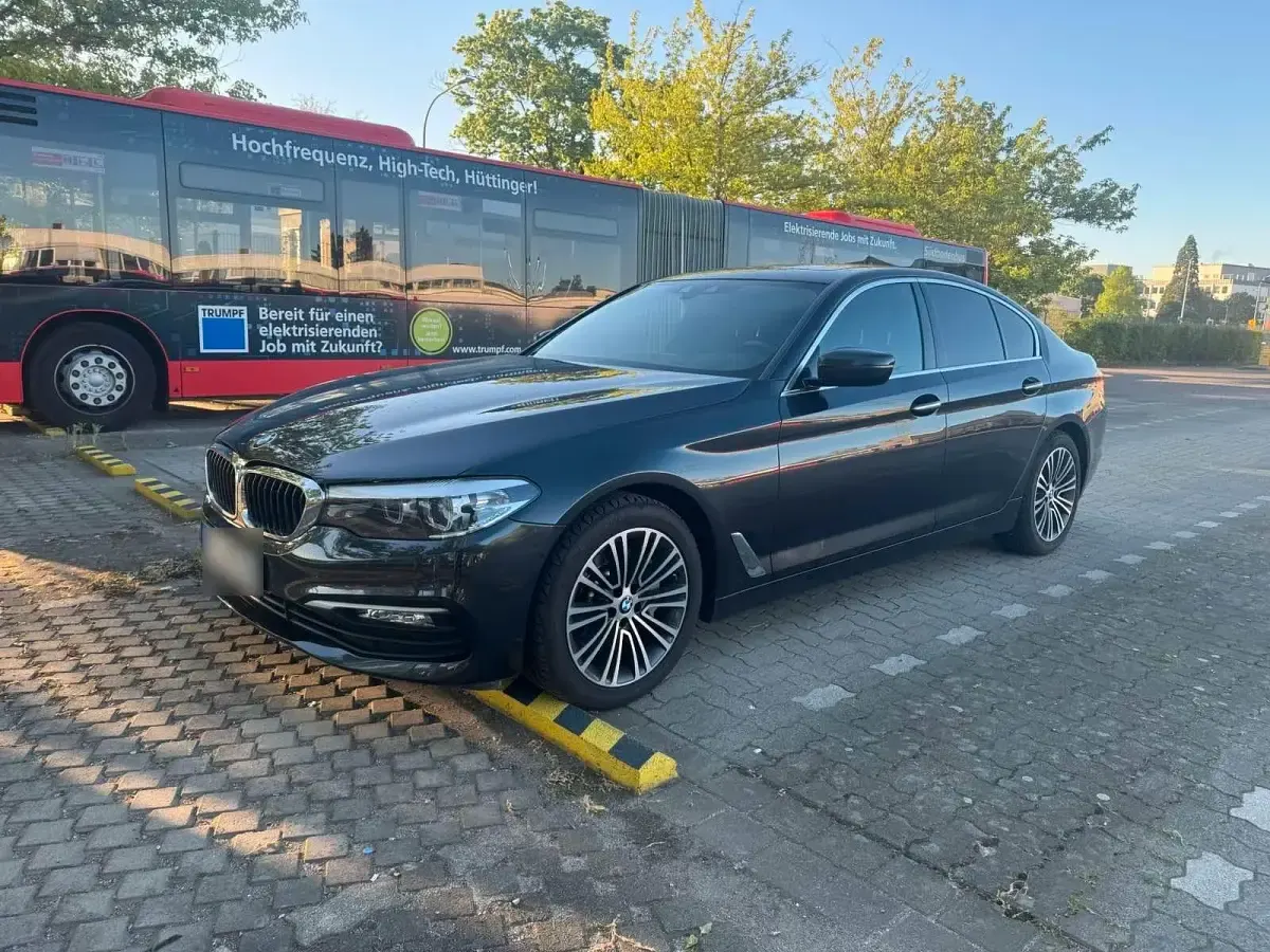 Gebraucht BMW 530 265 PS (194 kW) 2018 Grau Limousine