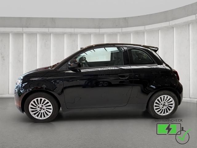 Gebraucht Fiat 500e Action 69 kW (95 PS) 2022 Schwarz Kleinwagen