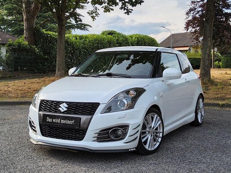 Weiß Gebraucht 2015 Suzuki Swift Sport Kleinwagen | 8.990 € (Fairer Preis) - Bild 1/4