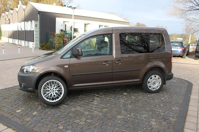 Gebraucht VW Caddy Trendline 140 PS (102 kW) 2012 Toffeebraun metallic Van / Kleinbus