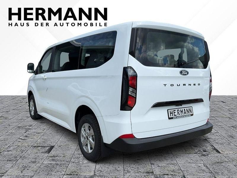 Neu Ford Tourneo Trend 136 PS (100 kW) 2025 Frozen white  (pn3gz) (weiß) Van / Kleinbus