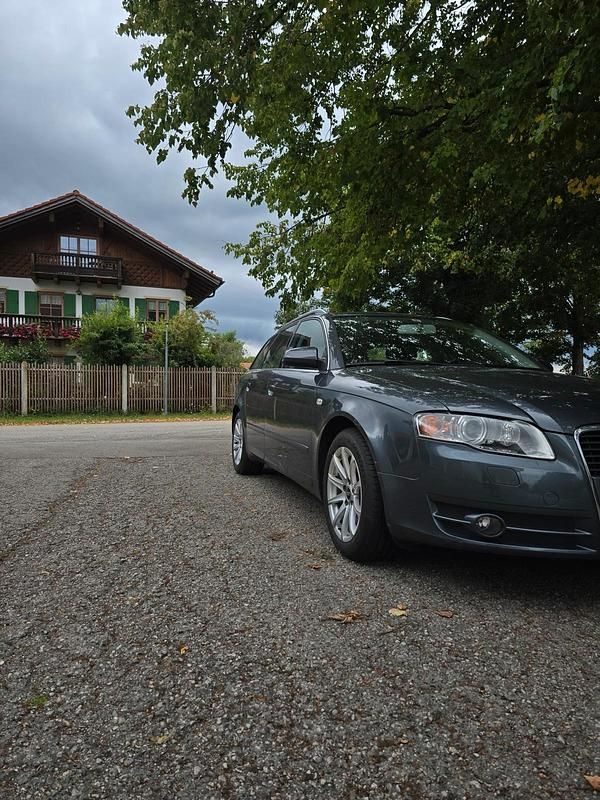 Grau Gebraucht 2006 Audi A4 S-Line Kombi | 9.000 € - Bild 1/4