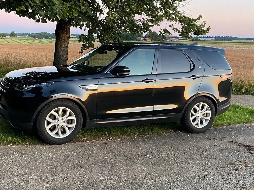 Gebraucht Land Rover Discovery SE 241 PS (177 kW) 2020 Schwarz SUV