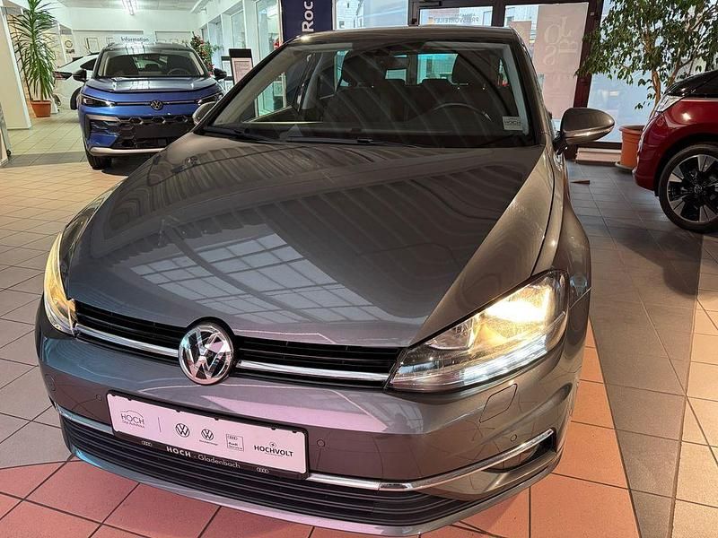 Gebraucht VW Golf VII Join 116 PS (85 kW) 2018 Grau Limousine