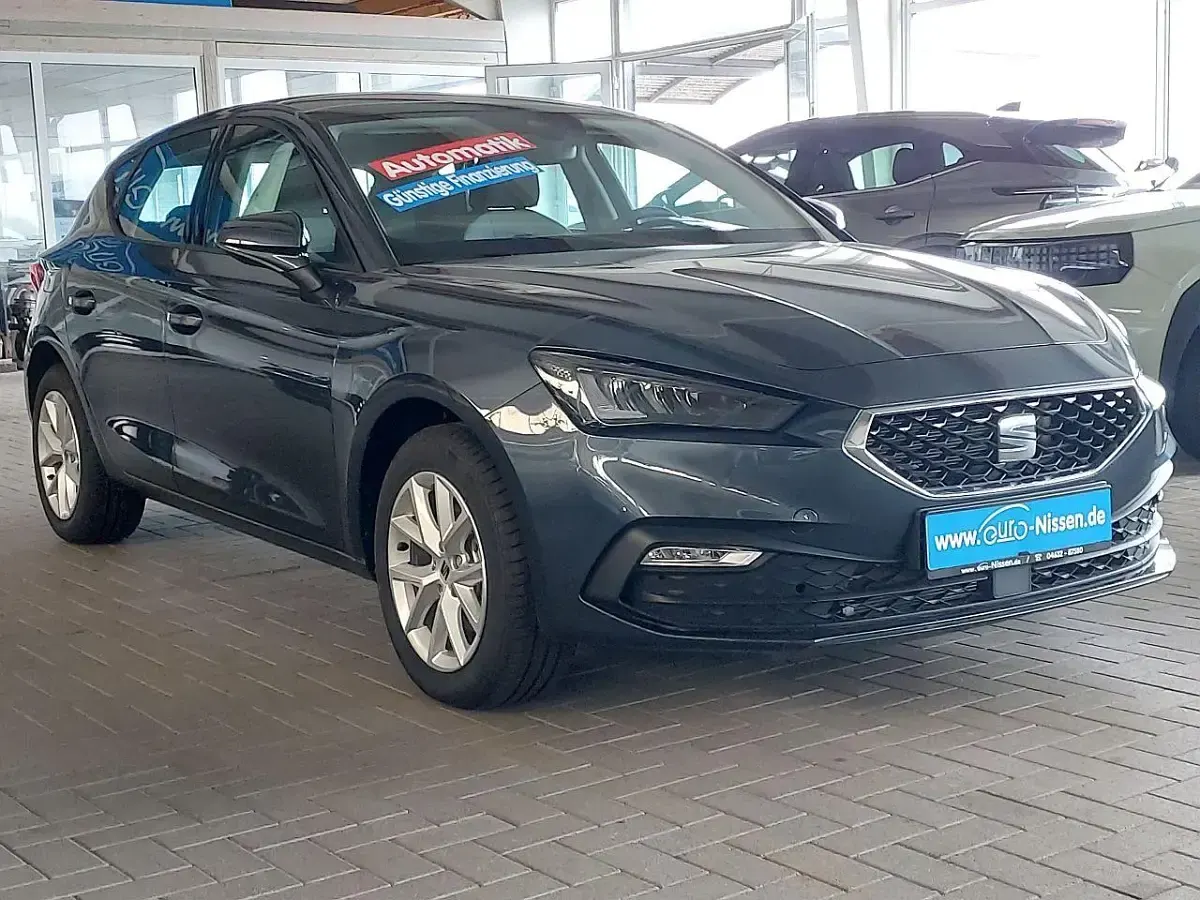 Gebraucht Seat Leon Style 110 PS (80 kW) 2024 Magneticgrey Limousine