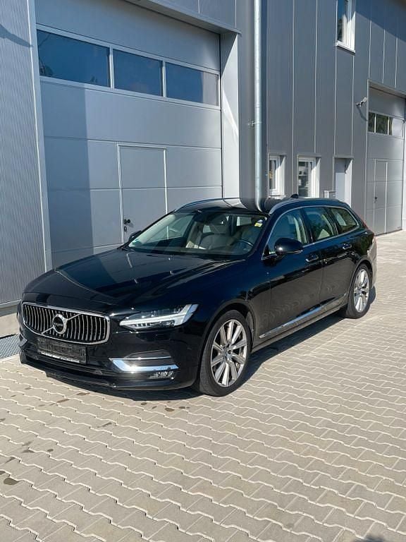 Schwarz Gebraucht 2017 Volvo V90 Inscription Kombi | 23.900 € (Fairer Preis) - Bild 1/4