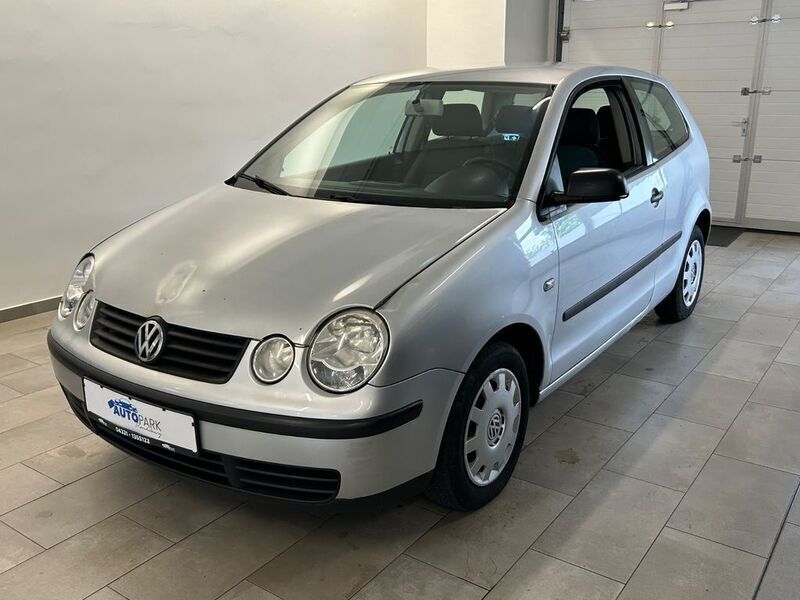 Silber Gebraucht 2003 VW Polo Basis Kleinwagen | 480 € (Guter Preis) - Bild 1/4