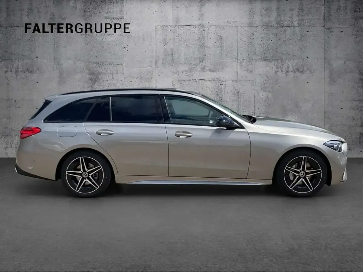 Gebraucht Mercedes C220 AMG 200 PS (147 kW) 2024 Mojavesilber Kombi