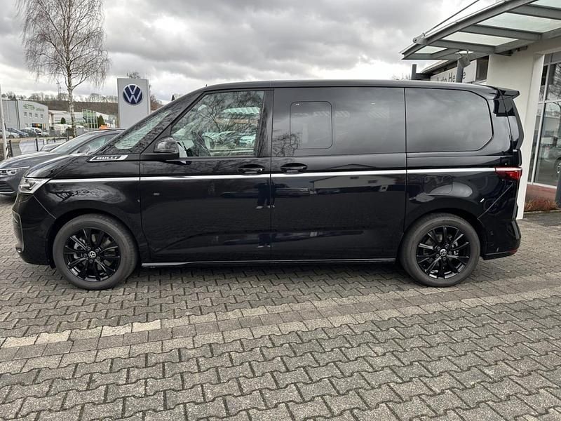 Usata VW Multivan Style 150 CV (110 kW) 2024 Nero Monovolume