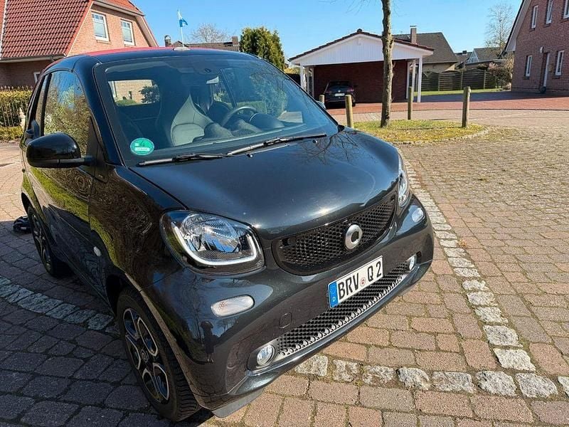 Gebraucht Smart ForTwo Cabrio Prime 90 PS (66 kW) 2018 Schwarz Cabrio