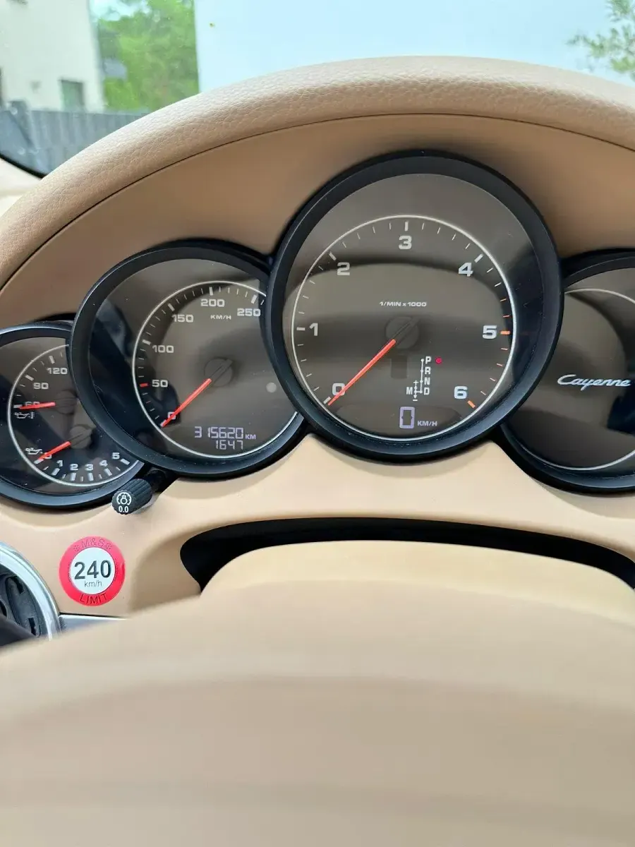 Gebraucht Porsche Cayenne 241 PS (177 kW) 2011 Schwarz SUV