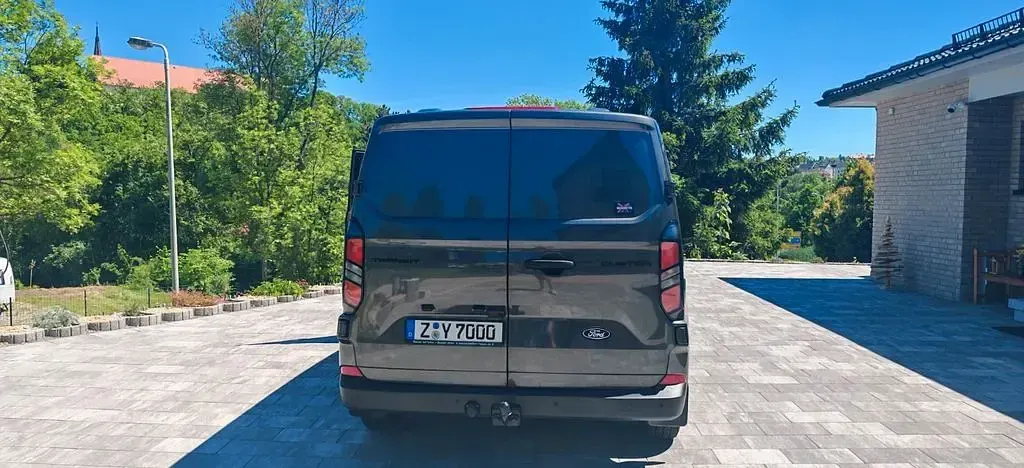 Gebraucht Ford Transit Custom 136 PS (100 kW) 2024 Grau Van / Kleinbus