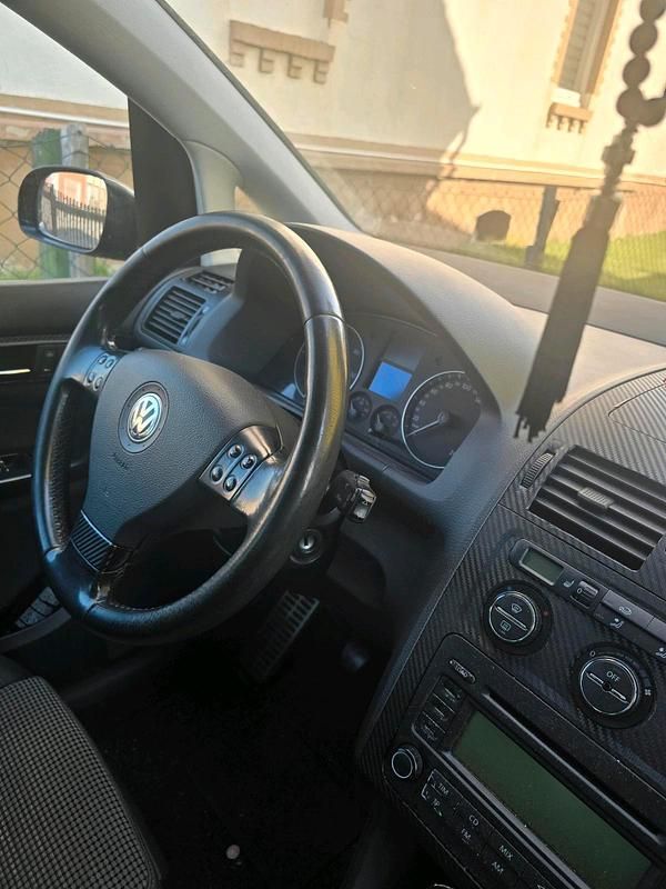 Gebraucht VW Touran 140 PS (102 kW) 2005 Schwarz Van / Kleinbus