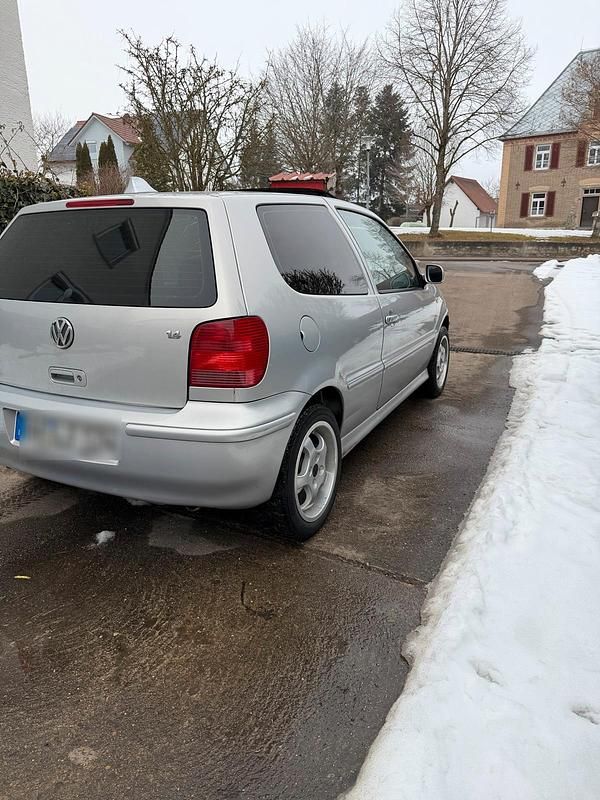 Gebraucht VW Polo 75 PS (55 kW) 2000 Silber Coupé