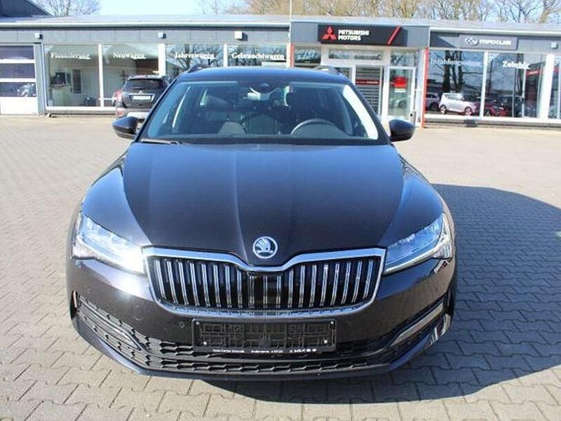 Gebraucht Skoda Superb Business Line 150 PS (110 kW) 2022 Schwarz Kombi