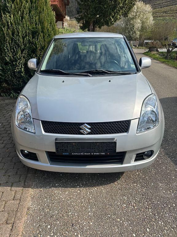 Gebraucht Suzuki Swift Comfort 92 PS (67 kW) 2007 Grau Kleinwagen