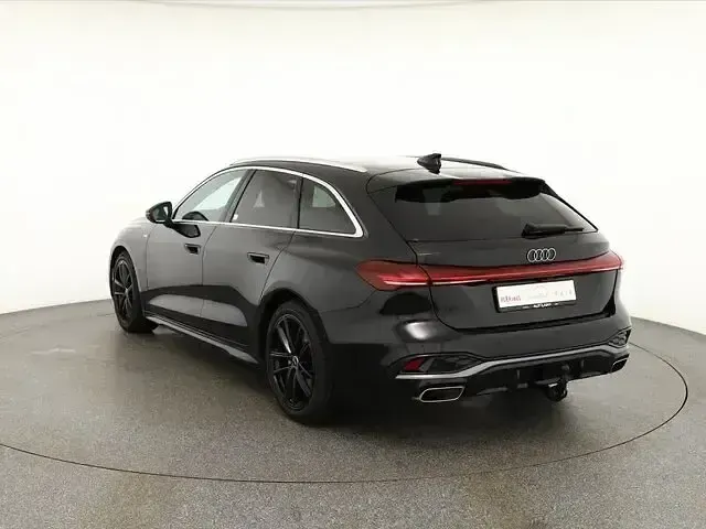 Neu Audi A5 S-Line 150 PS (110 kW) 2026 Schwarz Kombi