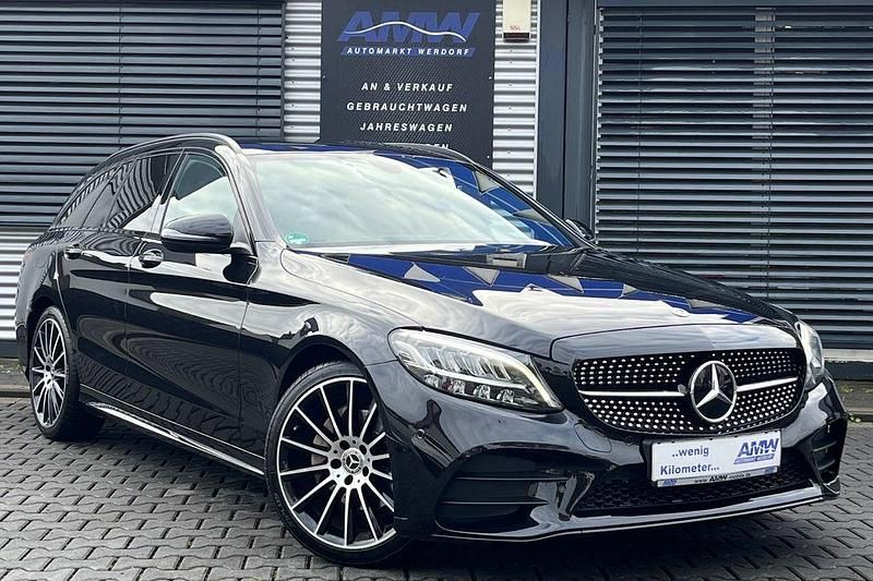 Schwarz Gebraucht 2019 Mercedes C200 AMG Limousine | 27.900 € (Fairer Preis) - Bild 1/4