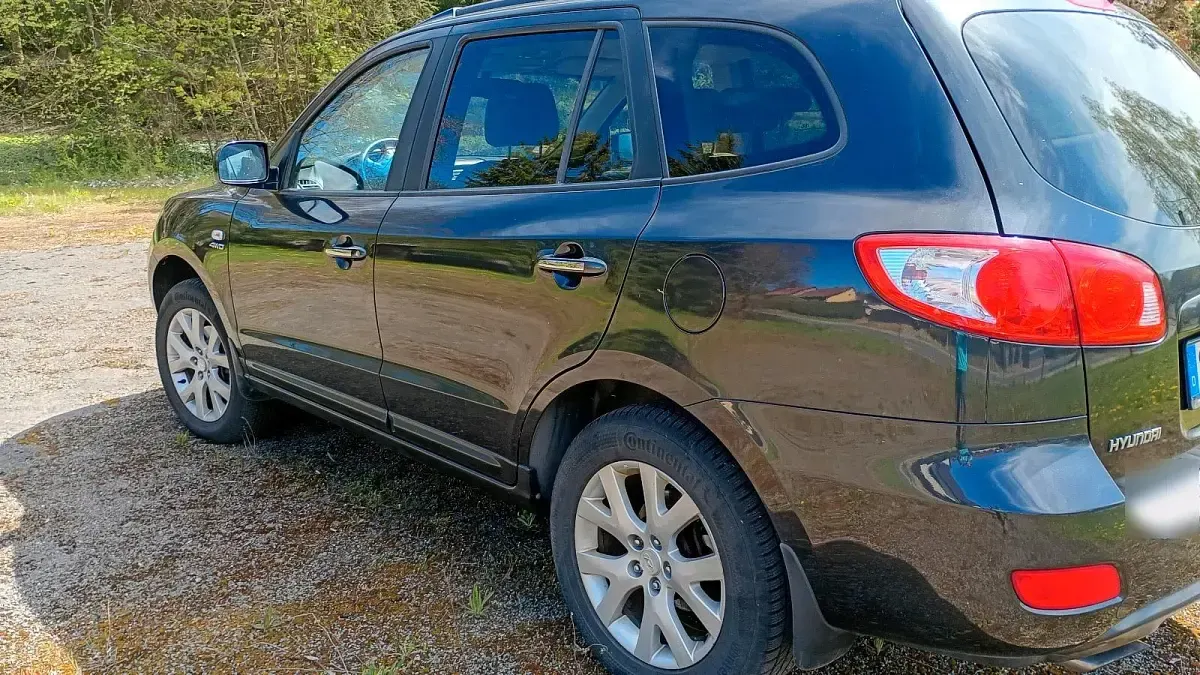 Gebraucht Hyundai Santa Fe 155 PS (114 kW) 2010 Schwarz SUV