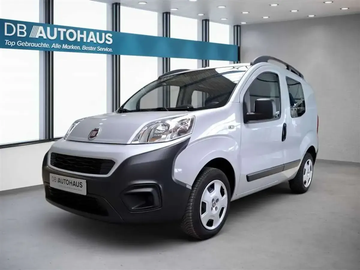 Używany Fiat Fiorino 80 KM (58 kW) 2021 Minivan