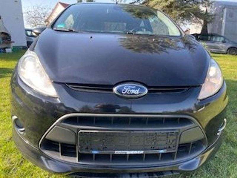 Gebraucht Ford Fiesta Titanium 97 PS (71 kW) 2010 Schwrz Kleinwagen