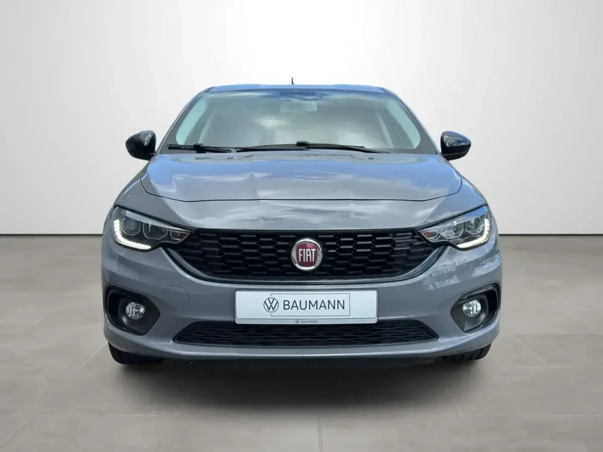 Gebraucht Fiat Tipo S 120 PS (88 kW) 2018 Grau Limousine