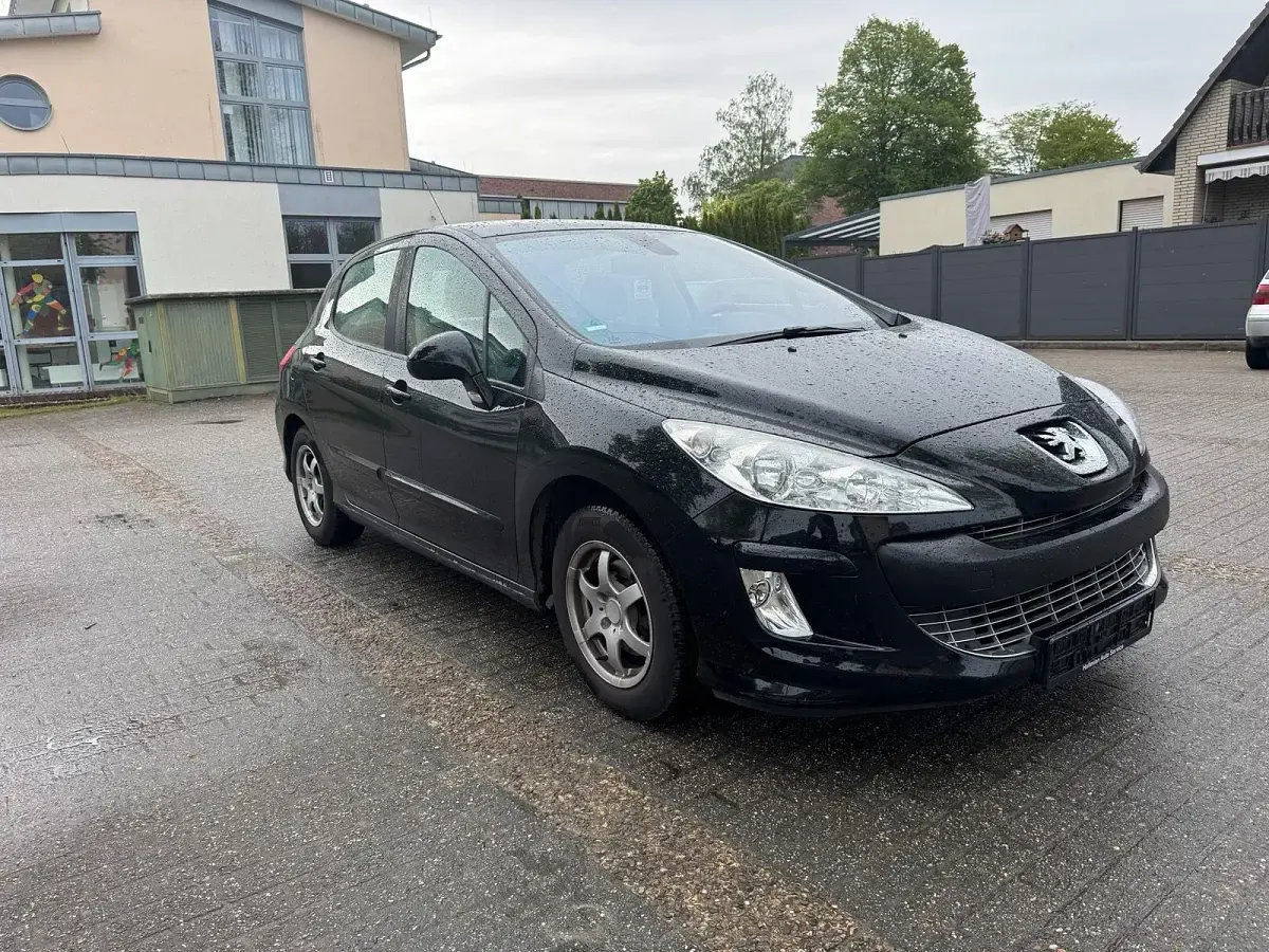 Gebraucht Peugeot 308 120 PS (88 kW) 2007 Schwarz Kleinwagen