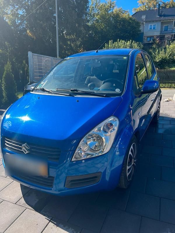 Blau Gebraucht 2009 Suzuki Splash Kleinwagen | 2.000 € - Bild 1/4