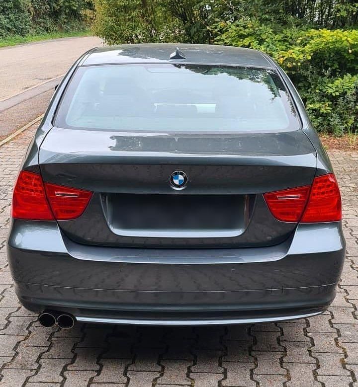 Gebraucht BMW 330 272 PS (200 kW) 2009 Grau Limousine