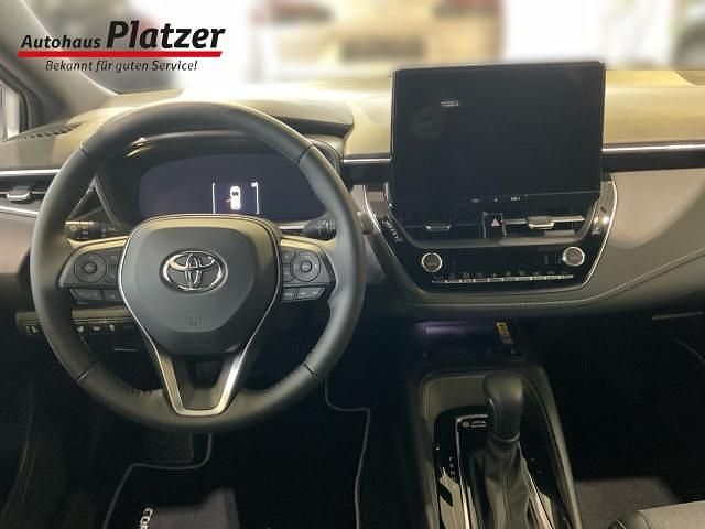 Neu Toyota Corolla Team 98 PS (72 kW) 2025 Silber Kombi
