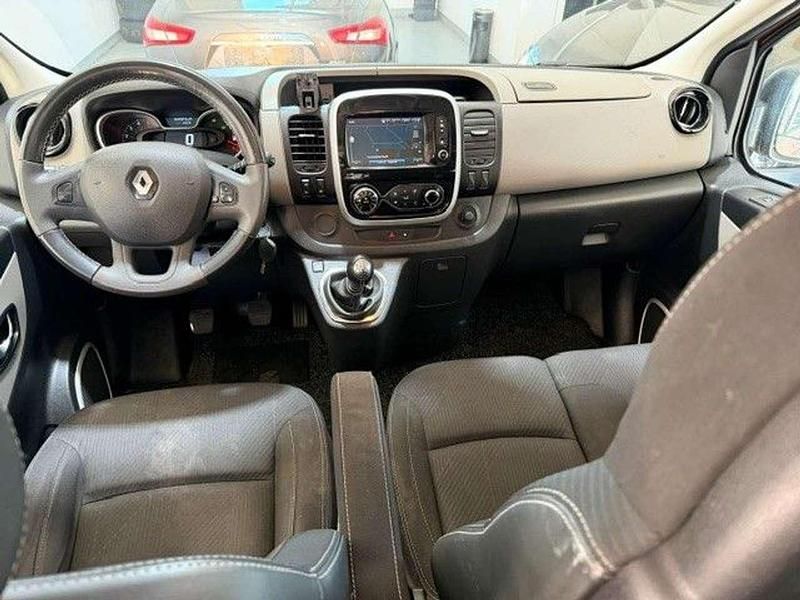 Gebraucht Renault Trafic Luxe 145 PS (106 kW) 2019 Braun Van / Kleinbus