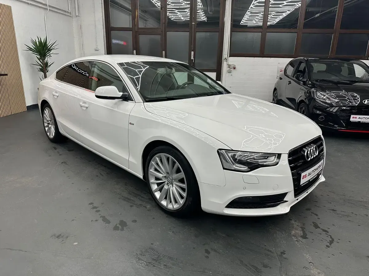 Gebraucht Audi A5 Design 300 PS (220 kW) 2015 Weiß Coupé