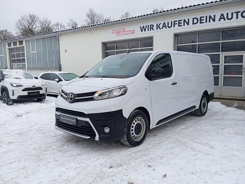 Gebraucht Toyota Proace 145 PS (106 kW) 2023 Weiß Van / Kleinbus