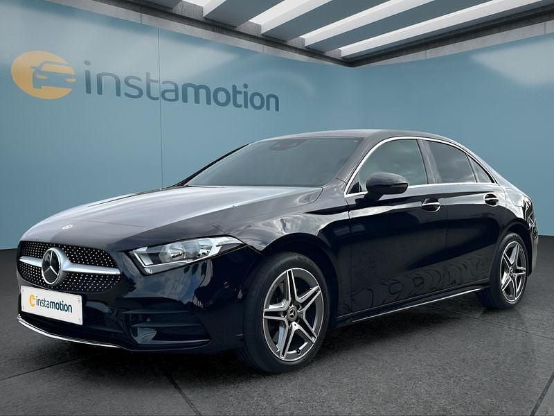 Schwarz Gebraucht 2022 Mercedes A250 Kleinwagen | 27.599 € (Fairer Preis) - Bild 1/4