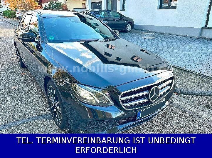 Schwarz Gebraucht 2019 Mercedes E400 Avantgarde Kombi | 24.890 € (Fairer Preis) - Bild 1/4