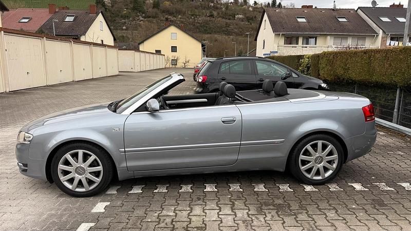 Gebraucht Audi A4 Cabriolet 163 PS (119 kW) 2006 Grau Cabrio