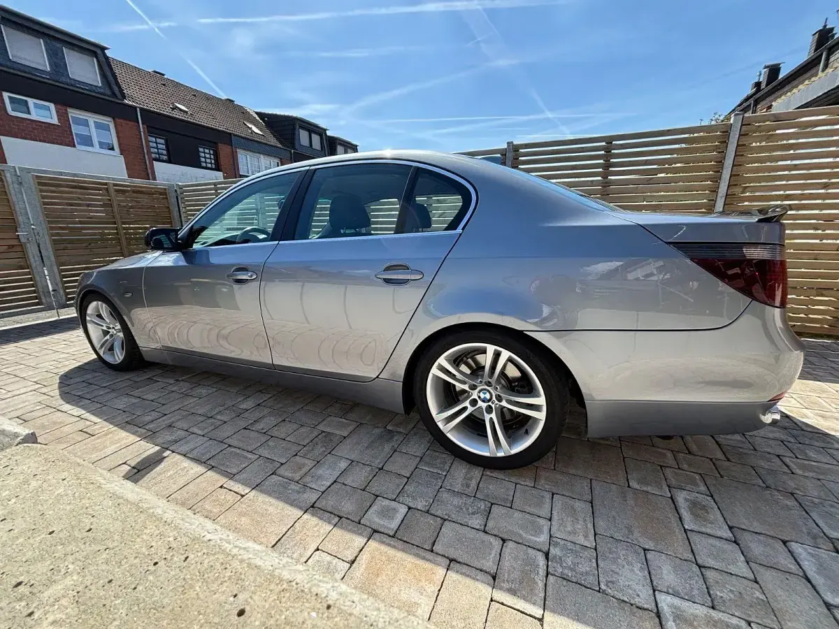 Second-hand BMW 525 192 CP (141 kW) 2004 Gri Berlinǎ