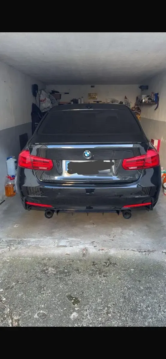 Używany BMW 320 184 KM (135 kW) 2015 Czarny Sedan/Limuzyna