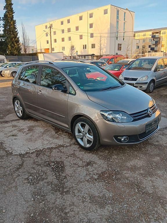 Gebraucht VW Golf VI Style 80 PS (58 kW) 2011 Braun Kleinwagen