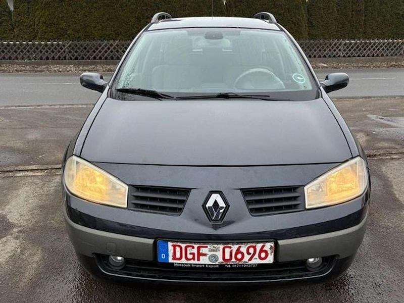 Gebraucht Renault Mégane GrandTour Privilege 113 PS (83 kW) 2005 Grau Kombi