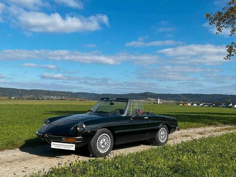 Gebraucht Alfa Romeo Spider Veloce 126 PS (92 kW) 1981 Schwarz Cabrio