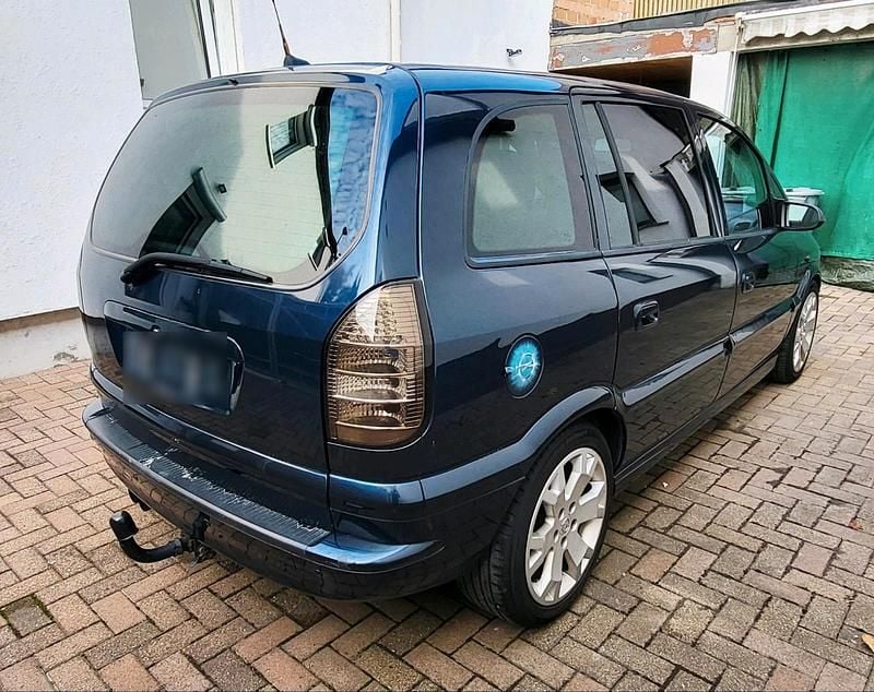 Gebraucht Opel Zafira 147 PS (108 kW) 2002 Blau Van / Kleinbus
