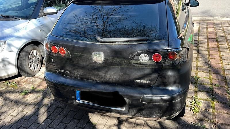 Schwarz Gebraucht 2003 Seat Ibiza Kleinwagen | 600 € (Guter Preis) - Bild 1/3