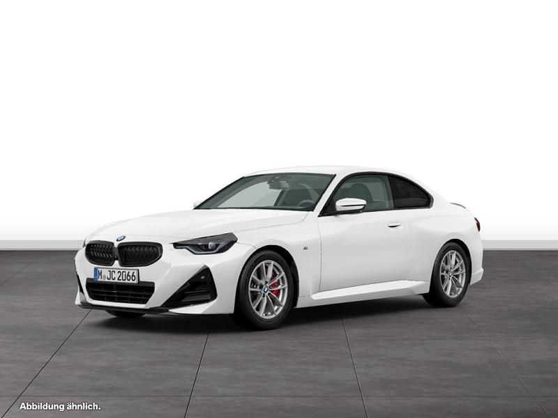 Weiß Gebraucht 2024 BMW 220 Coupé | 48.229 € - Bild 1/4