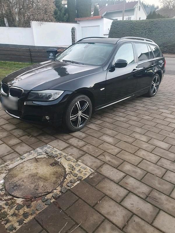 Brugt BMW 318 140 HK (102 kW) 2009 Sort Stationcar