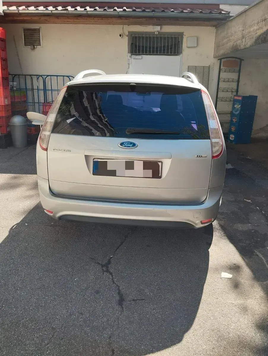 Gebraucht Ford Focus Ambiente 109 PS (80 kW) 2009 Grau Kombi