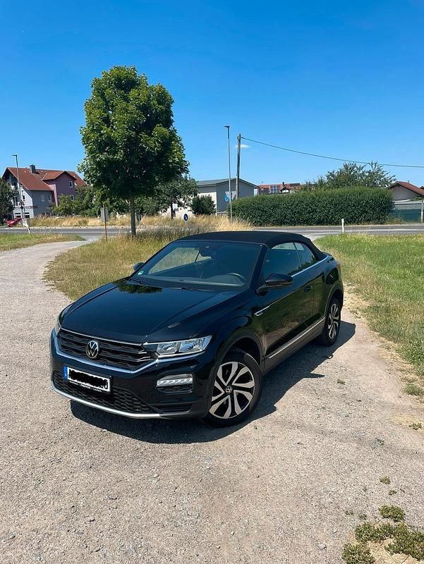 Schwarz Gebraucht 2021 VW T-Roc Cabriolet Cabrio | 21.900 € (Fairer Preis) - Bild 1/4
