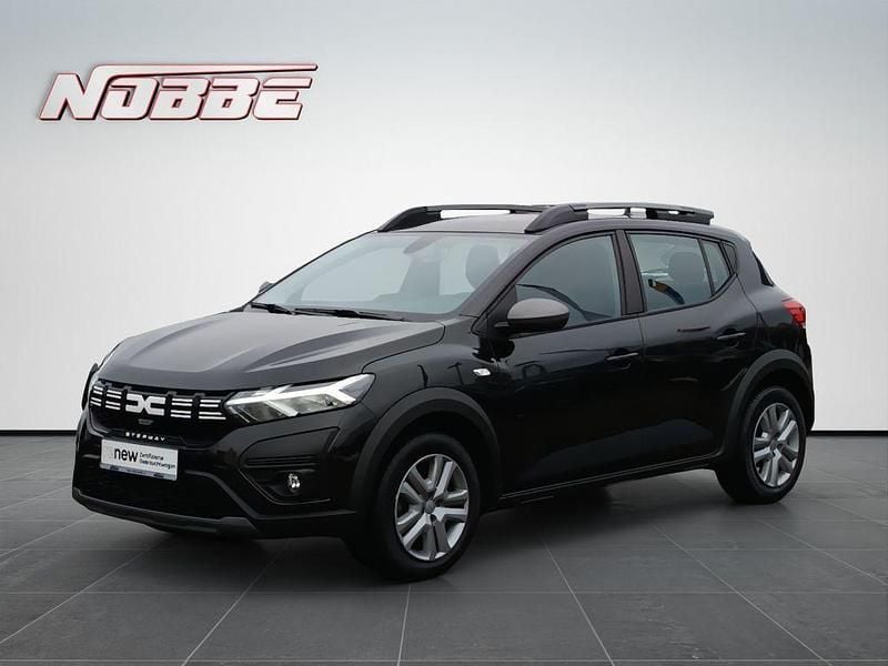 Gebraucht Dacia Sandero Expression 91 PS (66 kW) 2023 Schwarz Kleinwagen