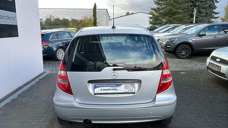Gebraucht Mercedes A150 95 PS (69 kW) 2008 Silber Kleinwagen